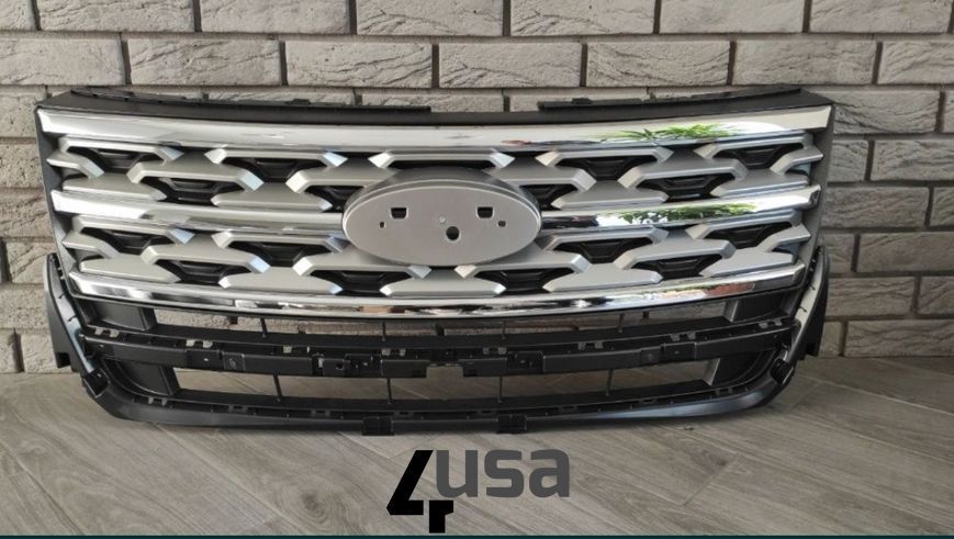 Решетка радиатора Ford Explorer 2018 2019 2020 JB5Z-8200-AH фото