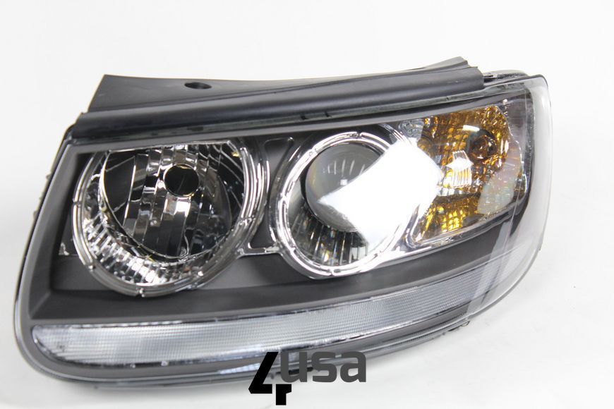 Фара передня біла права ліва Hyundai Santa Fe 2007 2008 92101-0W050 фото