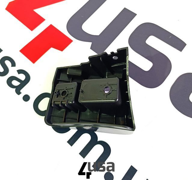 Кріплення заднього бампера внутрішнє праве Tesla Model Y 20-1506969-00-A 1506969-00-A фото