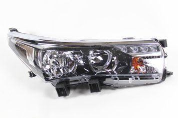 Фара передня права ліва Toyota Corola E17 2013 2014 2015 2016 1488339821 фото