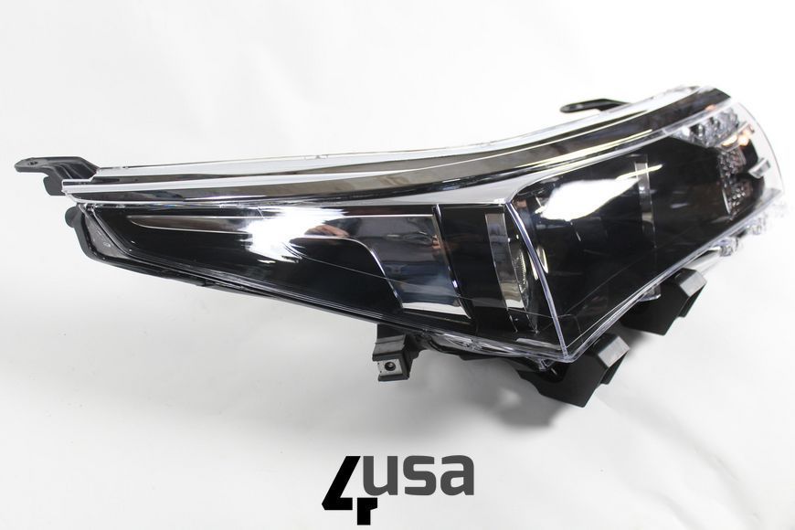 Фара передня права ліва Toyota Corola E17 2013 2014 2015 2016 1488339821 фото