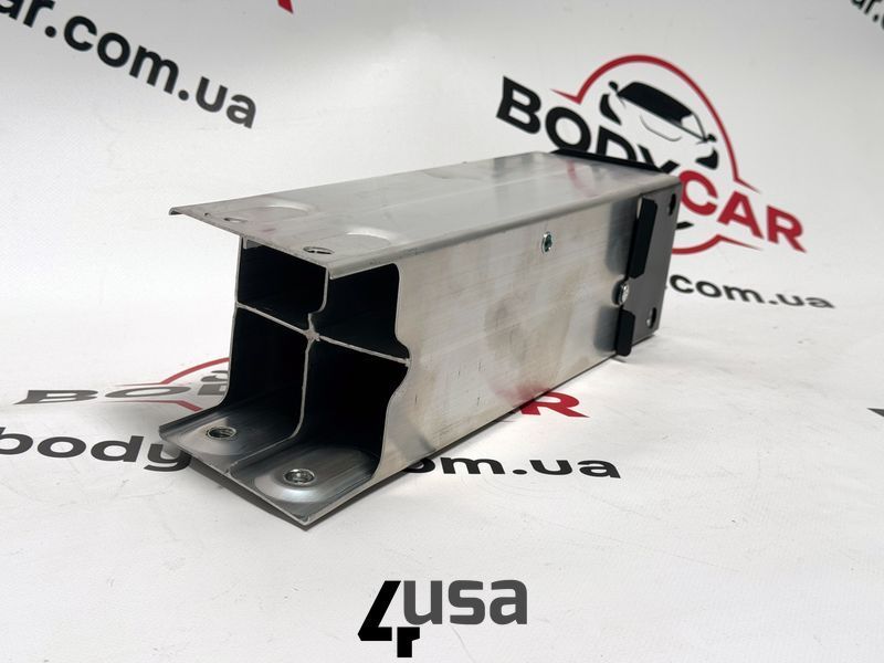 Клик підсилювача переднього бампера праве Tesla Model Y 20-1487462-00-A 1487462-00-A фото