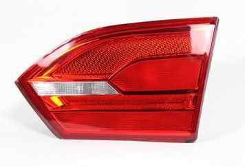 Ліхтар задній правий внутрішній лівий Volkswagen Jetta 2012 2013 2014 5C6945093 фото