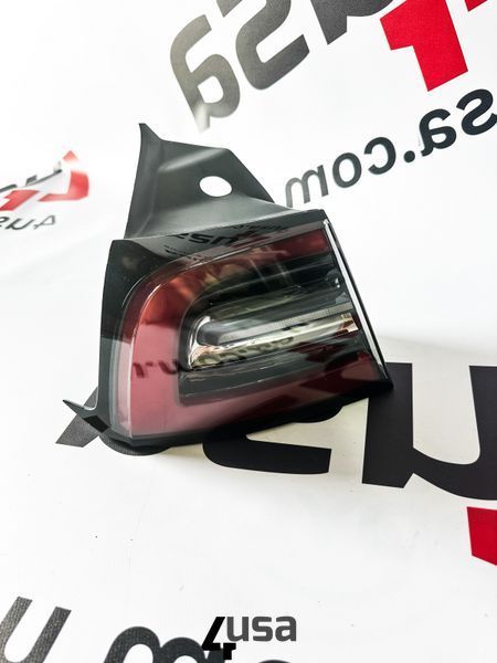 Ліхтар зовнішній (крило) лівий Tesla Model 3 18- 1077397-00-G 1077397-00-G фото