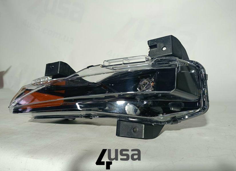 Протитуманна фара ліва Tesla Model X Plaid 2022- (1621194-00-B ) (аналог) 1621194-00-B фото