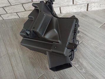 Корпус повітряного фільтра Nissan Altima 2016 2017 2018 16528-3TA0B фото