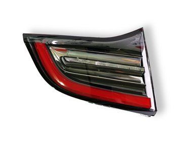 Ліхтар внутрішній (кришка багажника) лівий Tesla Model 3/Y 18- 1077401-00-G 1077401-00-G фото