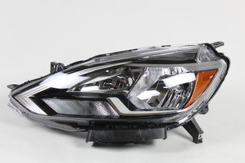 Фара передня права ліва Nissan Sentra 2016 2017 2018  26060-3YU0A фото