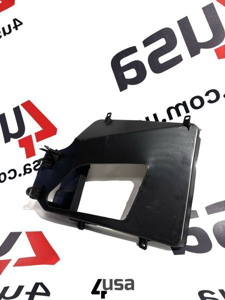 Дифузор радіатора кондиціонера лівий Tesla Model S 2016-2021 1058070-00-C 1058070-00-C фото