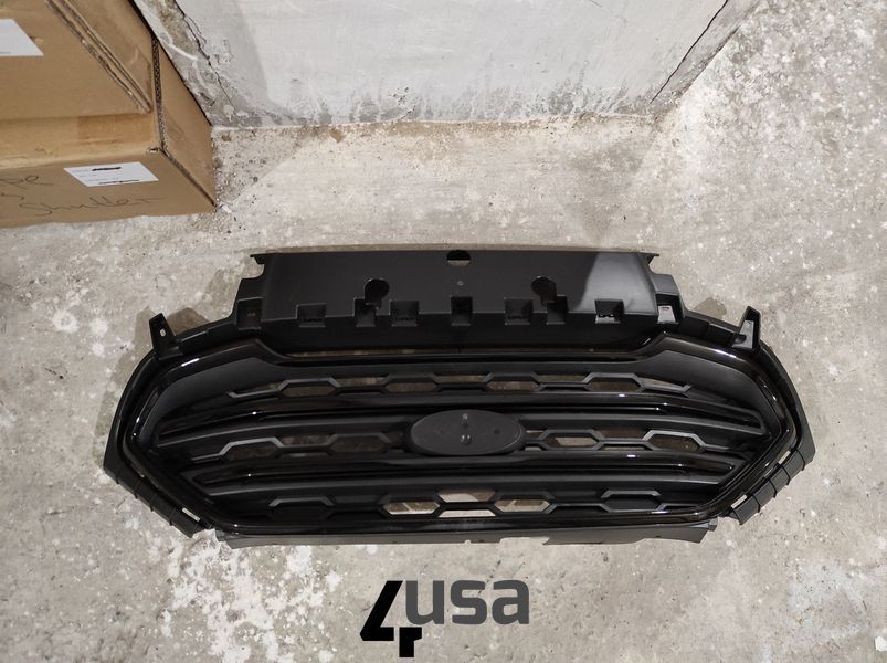 Решітка радіатора Ford EcoSport 2017 2018 2019 2020 GN1Z-17B968-A фото