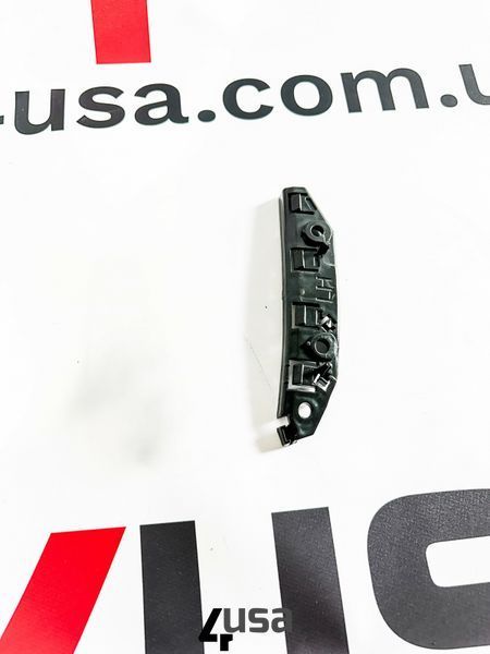 Кріплення переднього бампера праве зовнішнє Tesla Model 3 18-1084182-00-E 1084182-00-E фото