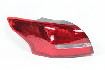 Ліхтар зовнішній Ford Focus 2015 2016 2017 F1EZ13404B F1EZ13404B фото